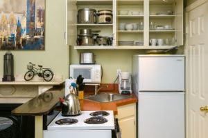 M306B-2-Appleton-Studio-B-kitchen