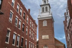 M114-8-North-End-Charm-Extended-Stay-Old-North-Church