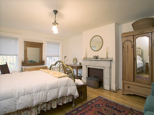 boston bed and breakfast room